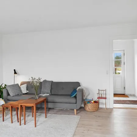 3 Bedroom Amazing In Feriehus *